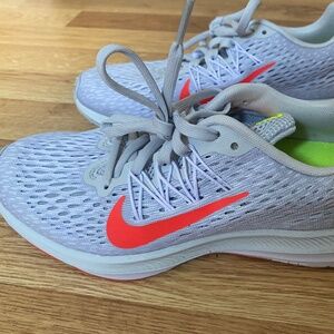 Zoom Winflow Nike Women’s Sneakers